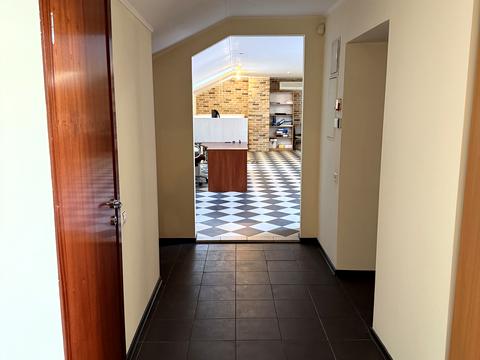 комерційна за адресою Олександра Кониського вул., 80