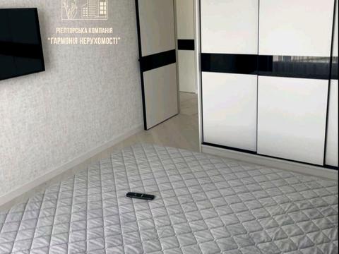квартира за адресою Дніпровська набережна вул., 20-А