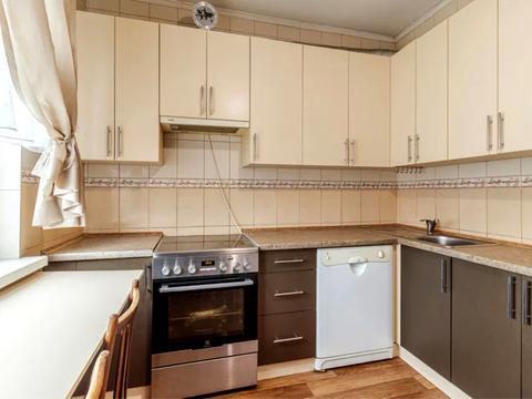 квартира за адресою Анни Ахматової вул., 16-В