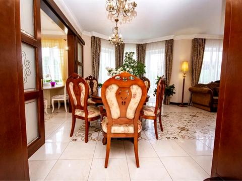 будинок за адресою Амбулаторна, 8