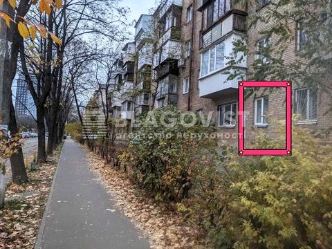 комерційна за адресою Дегтярівська вул., 28