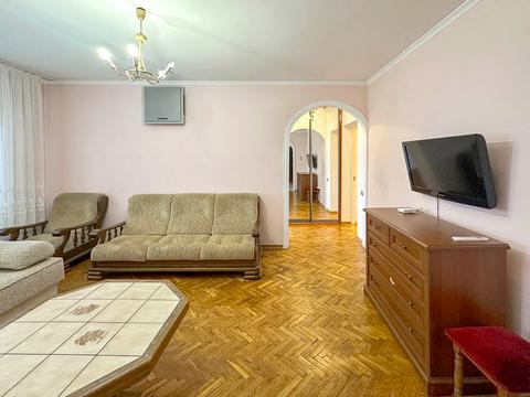 квартира по адресу Днепровская ул., 8