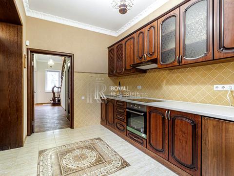 будинок за адресою Богатирська вул., 30