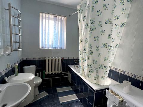 квартира за адресою Анни Ахматової вул., 13-Д