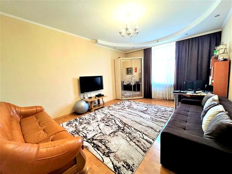 квартира за адресою Переможців вул., 4