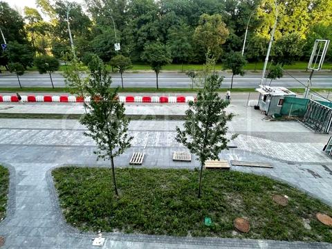 комерційна за адресою Голосіївська вул., 1