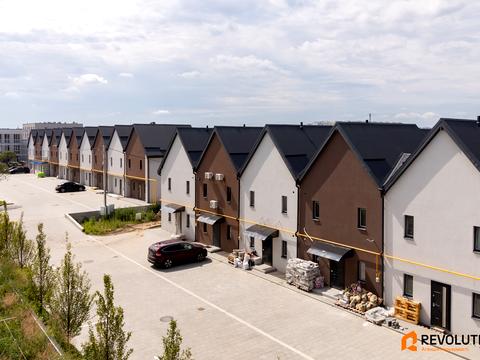квартира за адресою Гідності вул., 4