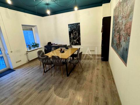 комерційна за адресою Костянтинівська вул., 56-А