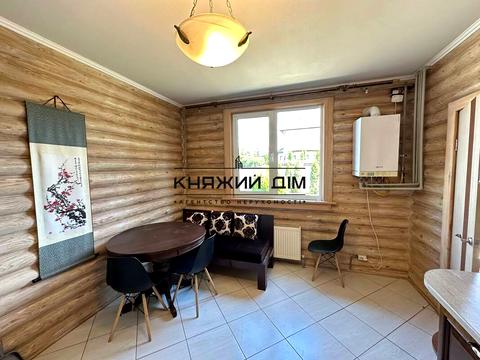 будинок за адресою Святищенська вул.