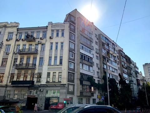 квартира за адресою Шота Руставелі вул., 25