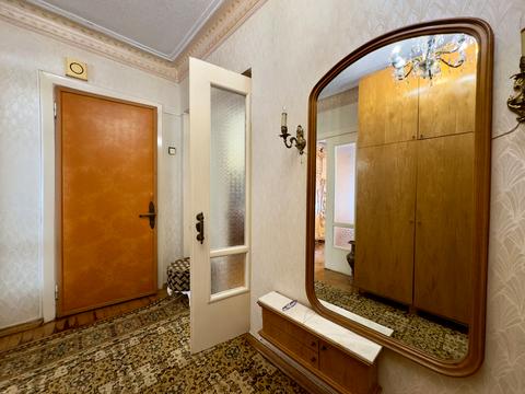 квартира за адресою Євгена Коновальця пров. (Урицького), 4