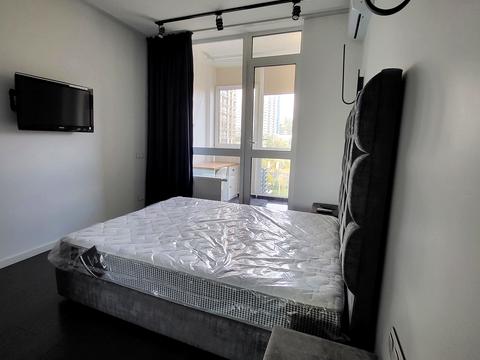 квартира за адресою Джона Маккейна вул. (Івана Кудрі), 1