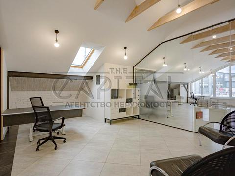 комерційна за адресою Куренівська вул., 21