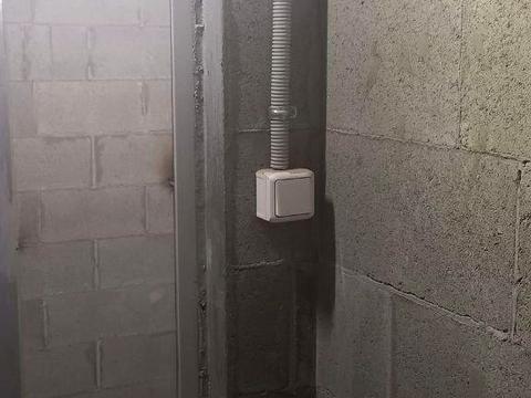 комерційна за адресою Ґарета Джонса вул. (Сім'ї Хохлових), 12