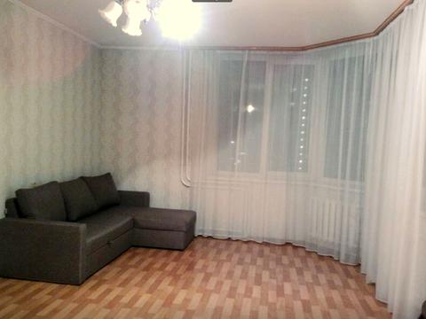квартира за адресою Бажана, 12