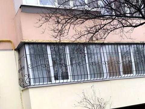 квартира за адресою Київ, Героїв полку "Азов" вул. (Маршала Малиновського), 3