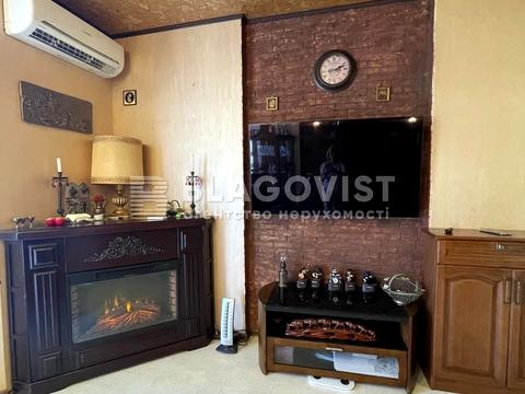 квартира за адресою Дніпровська набережна вул., 19-А