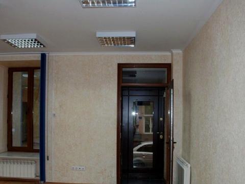 комерційна за адресою Преображенська вул., 37