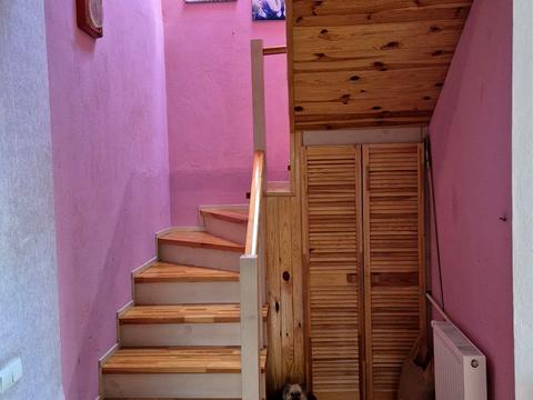 будинок за адресою с. Вишеньки, Центральна