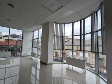 комерційна за адресою Проскурівського підпілля вул., 61