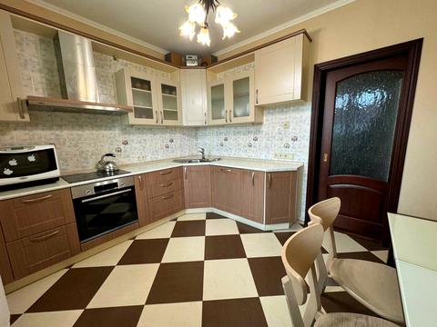 квартира за адресою Салютна вул., 1-Б