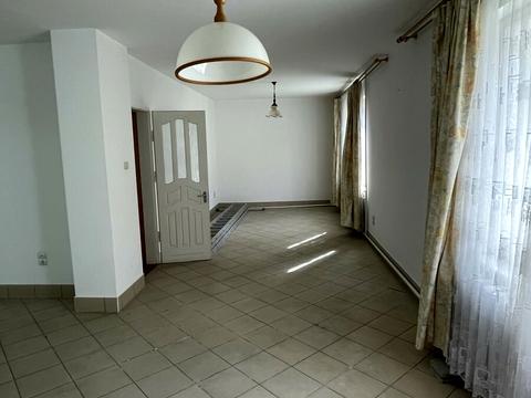 будинок за адресою Коновальця