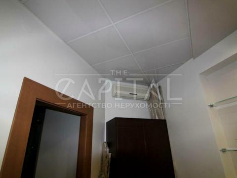 комерційна за адресою Старовокзальна вул., 18