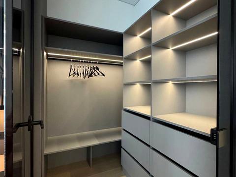 квартира за адресою Яружна вул., 15