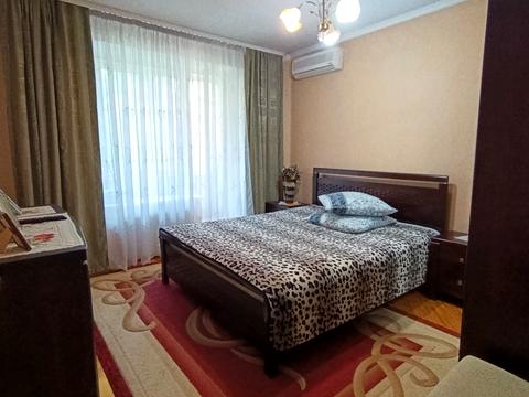 квартира за адресою Академіка Ющенка вул., 8