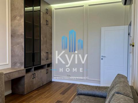 дом по адресу вул. Велика Набережна