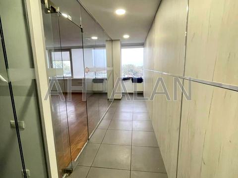 коммерческая по адресу Евгения Сверстюка ул. (Марины Расковой), 2