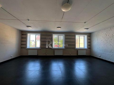 комерційна за адресою Залізничне шосе, 2а