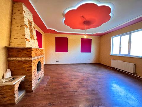 будинок за адресою Центральна