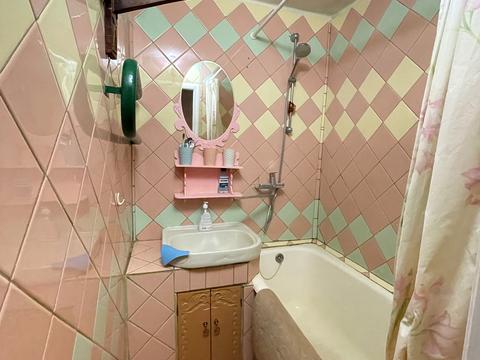 комната по адресу Голосеевский просп. (40-летия Октября), 21