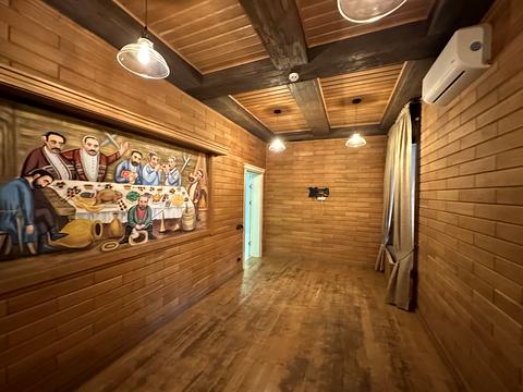 комерційна за адресою Шевченка вул., 61 з