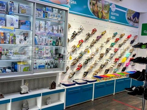 комерційна за адресою Саксаганського вул., 131-А
