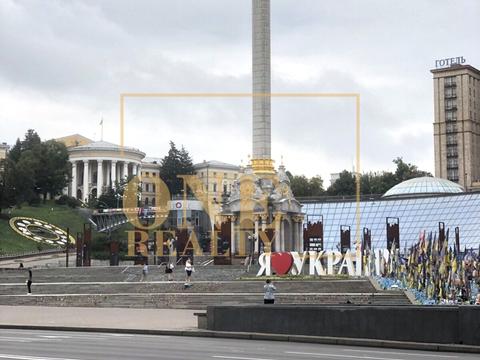 комерційна за адресою Хрещатик вул., 22