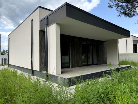 будинок за адресою Озерна