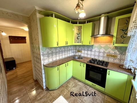 квартира за адресою Привокзальна вул., 12