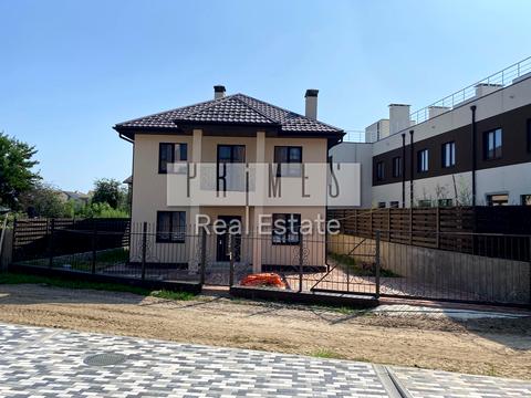 будинок за адресою вул. Сутінкова