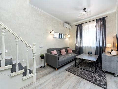будинок за адресою Канівська вул., 9