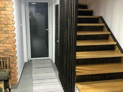 будинок за адресою с. Оріховиця, Вишнева