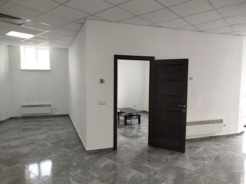 комерційна за адресою Чорновола вул., 29
