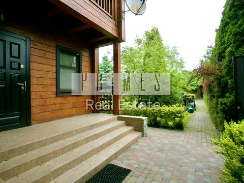 будинок за адресою 51-а Садова