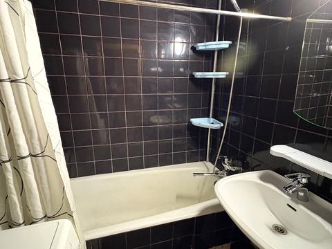 квартира по адресу Гвардейцев-Широнинцев ул., 51