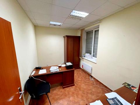 комерційна за адресою Василя Стуса просп., 15б