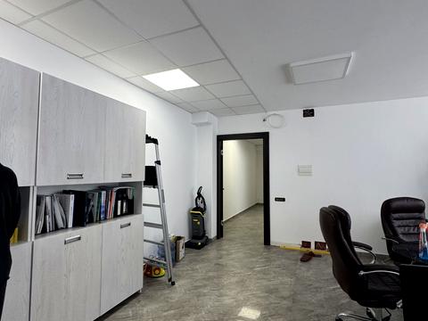 комерційна за адресою Івана Кудрі вул., 6