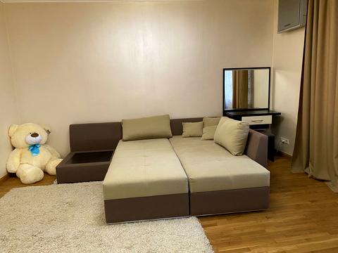 квартира за адресою Анни Ахматової вул., 9/18