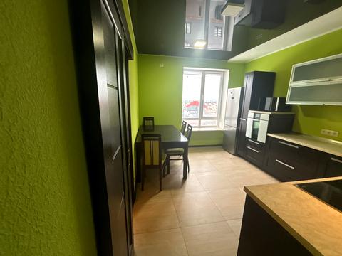 квартира за адресою Івана Білика вул. (Яблунева), 11