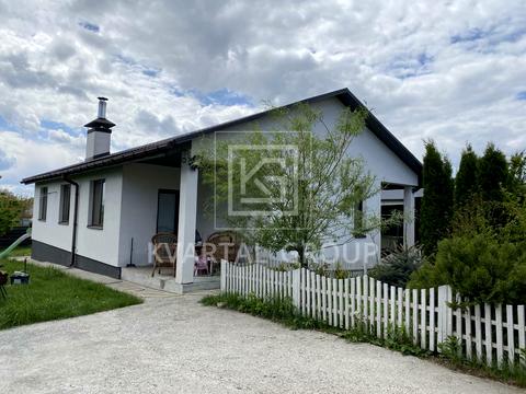 будинок за адресою Вишнева вул.